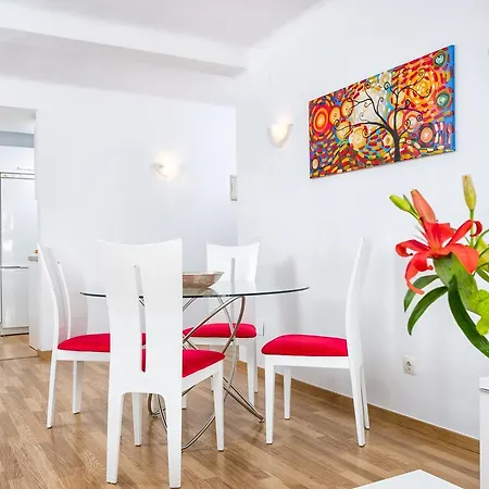 Appartement Three-Bedroom Apartment Frailes Málaga