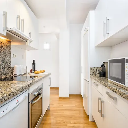 Three-Bedroom Apartment Frailes Appartement