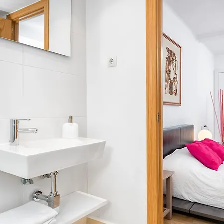 Three-Bedroom Apartment Frailes Appartement