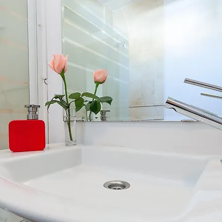 Three-Bedroom Apartment Frailes Appartement