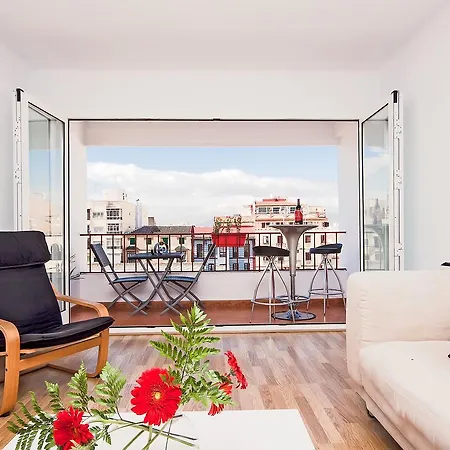 Three-Bedroom Apartment Frailes *