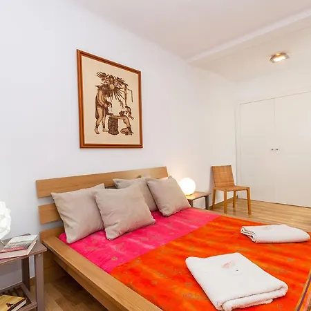 Three-Bedroom Apartment Frailes