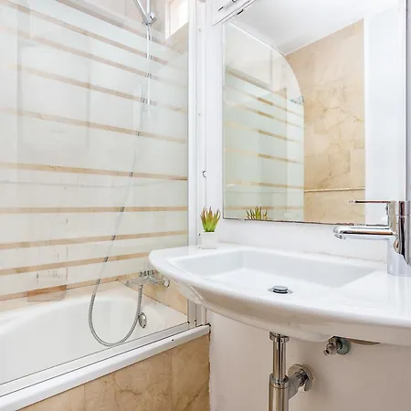 Three-Bedroom Apartment Frailes Málaga