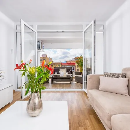 Three-Bedroom Apartment Frailes * Málaga